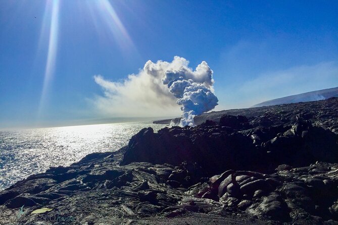 Hawaii Volcanoes NP: Private Kilauea Eruption Insights Tour - Steam Vents: a close sensory encounter