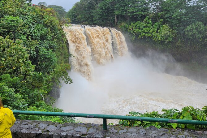 Hawaii Volcanoes, Waterfalls, Beaches & Hilo Highlights Day Tour - Hilo Farmers Market gives you time to eat