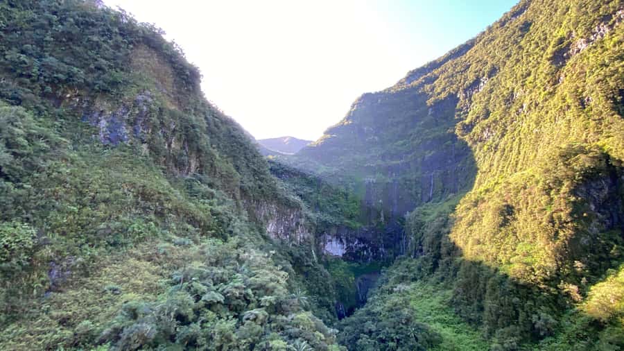 Helicopter flight over Reunion's volcanoes and cirques from St Pierre - Timing, Weather, and What to Bring