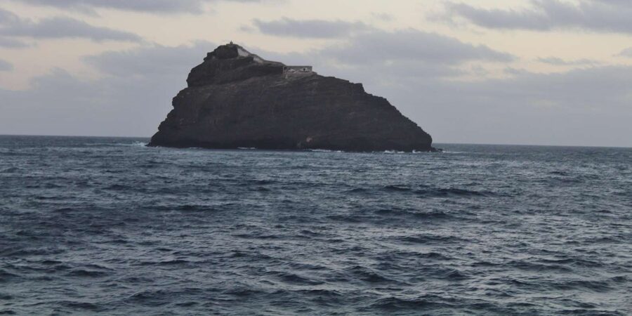 Hike from the Cova Volcano Crater to Ribeira Paúl - What the guides add to the day