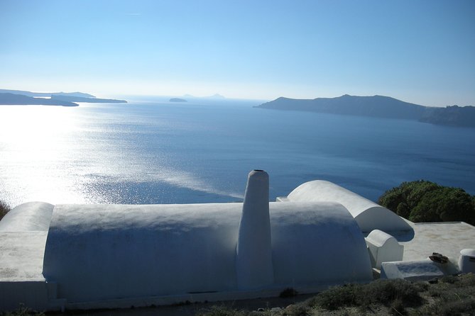 Hiking activity through the volcanic land of wonder - Why this Santorini hike is different