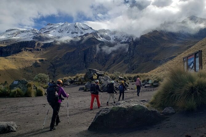 Hiking Excursion to the Iztaccíhuatl Volcano from Puebla - Level 1: the best choice for a gentler mountain day