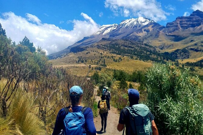 Hiking in Iztaccihuatl Volcano - How the scenery rewards the effort