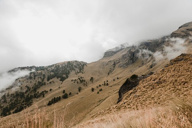 Hiking Tour on the Iztaccíhuatl Volcano from Puebla - The climb to 4,500 meters