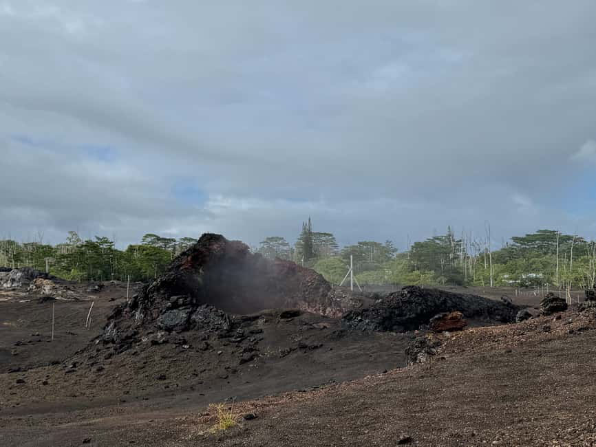 Hilo: Kilauea Fissure 8 Hiking, Volcanoes and Waterfalls - Fissure 8 and the new ground of Leilani Estates
