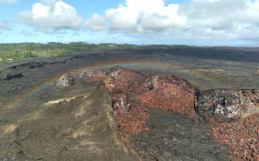Hilo: Kilauea Fissure 8 Hiking, Volcanoes and Waterfalls - Rainbow Falls adds a welcome change of scenery