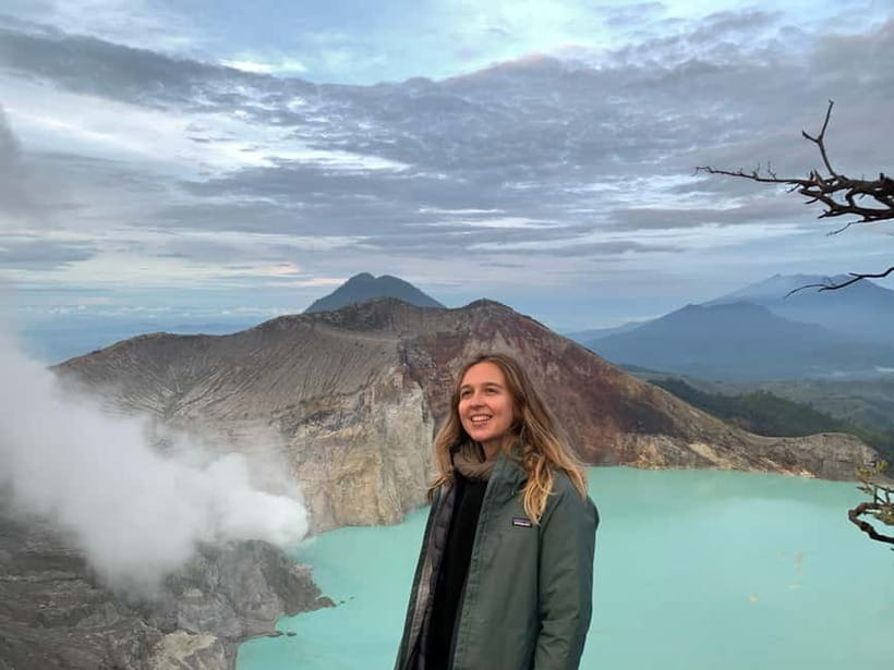 Ijen Volcano Midnight Hike with Blue Fire & Guide (SHARING) - Blue fire near the crater