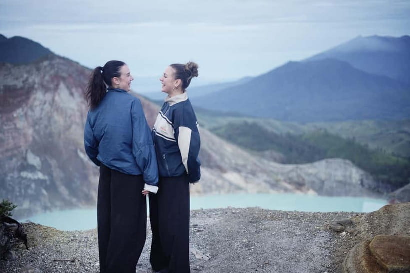 Ijen Volcano Midnight Hike with Blue Fire & Guide (SHARING) - Sunrise over the turquoise crater lake