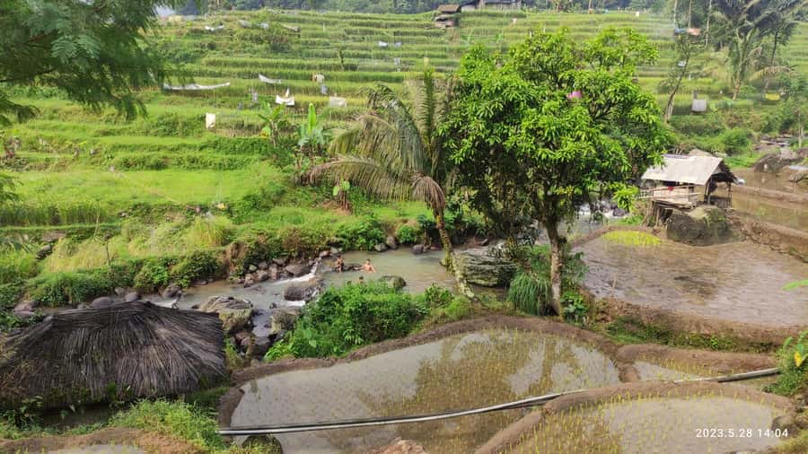 Jakarta: Active Volcano, Waterfall &beautiful local village - Cibareubeuy Waterfall and time in the water