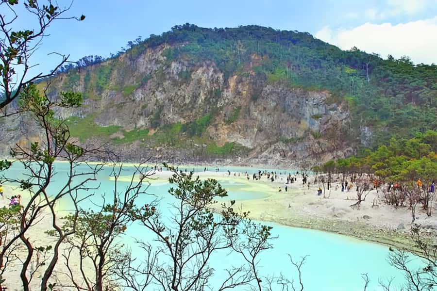 Jakarta Tour: White Crater, Pinisi Resto , Hotspring - Key points at a glance