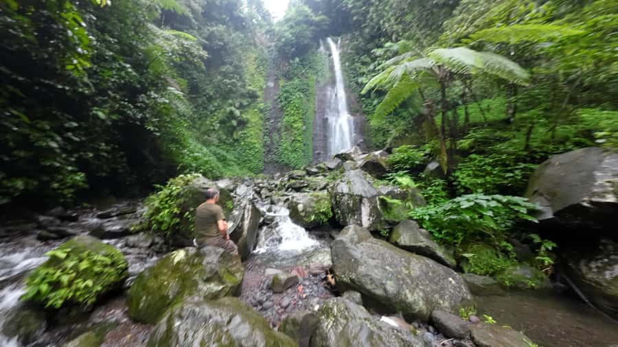 Jakarta: Waterfalls, Volcano, White Crater, Tea, Hot Spring - Three waterfalls around Bogor, starting with Curug Kawung