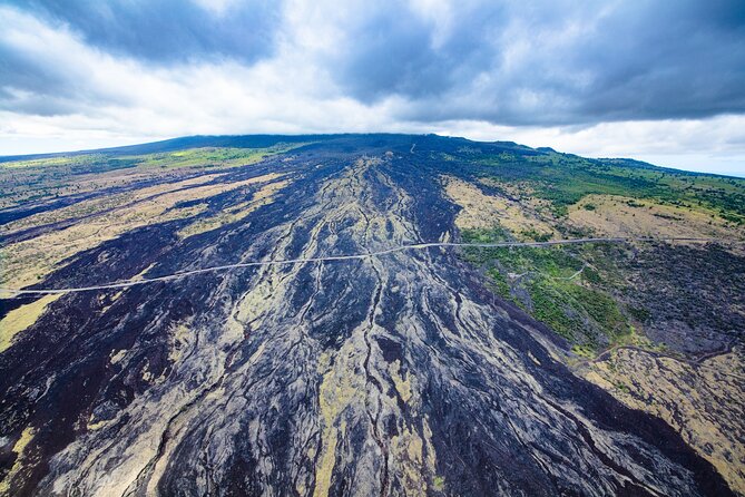 Kohala Coast Volcano Waterfalls-90 Min Heli Tour-Doors Off or On - What makes this flight worth considering