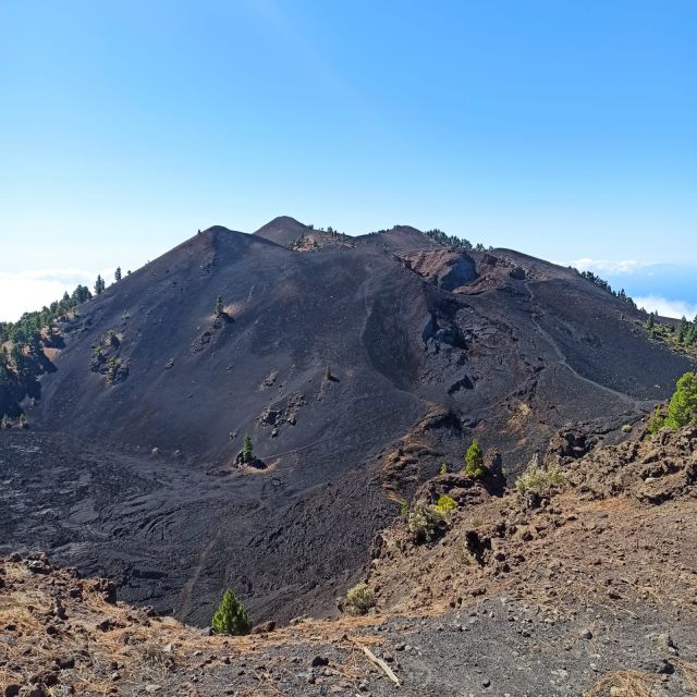 La Palma: Guided trekking tour to volcanoes south - Starting at El Pilar Refuge and climbing toward Birigoyo