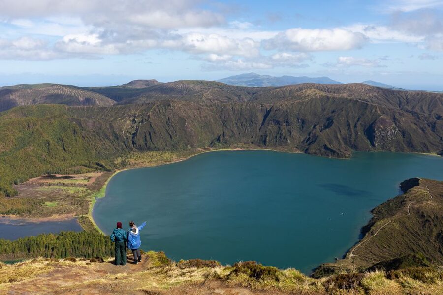 Lagoa do Fogo: Biologist-guided Volcano e-Tour +Hot Springs - What the guides add