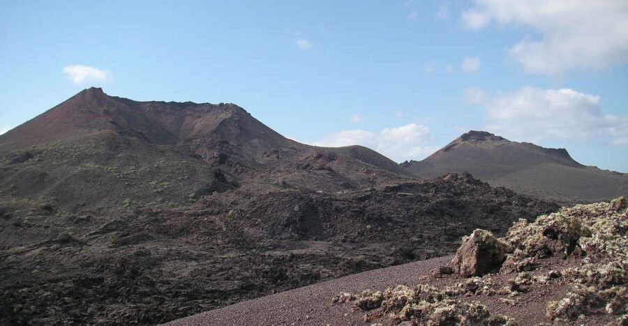 Lanzarote: Guided Volcano Hike with Transfers - Pickup, the short drive, and meeting the group