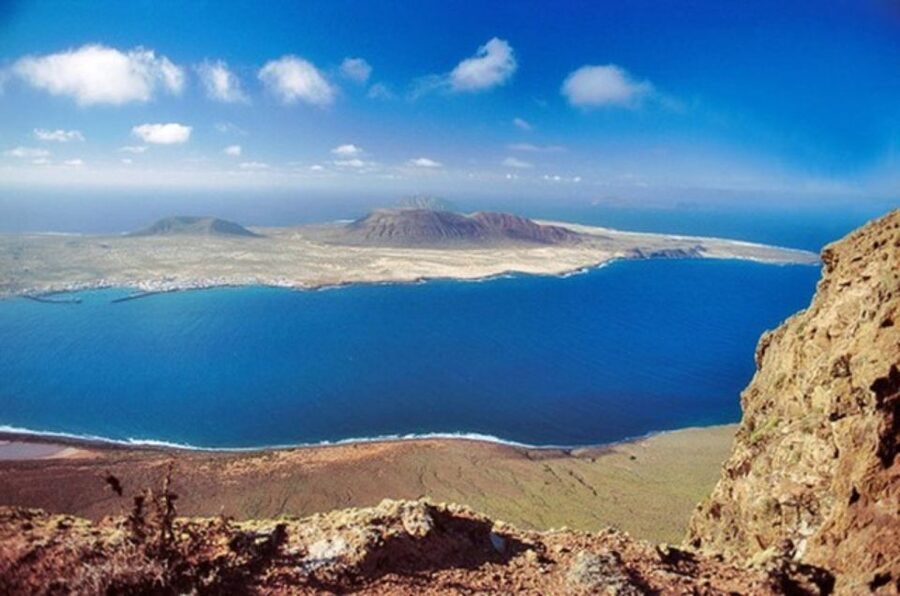 Lanzarote: Volcanic Landscapes Tour with Panoramic Views - Mirador de las Nieves and the northern coast