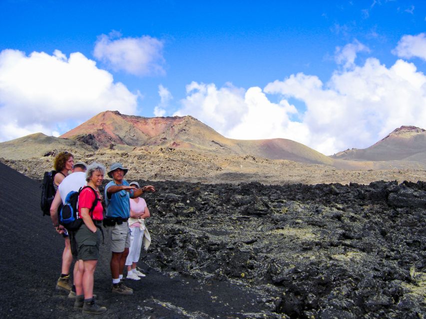 Lanzarote: Volcano Hike - The first steps across the lava fields