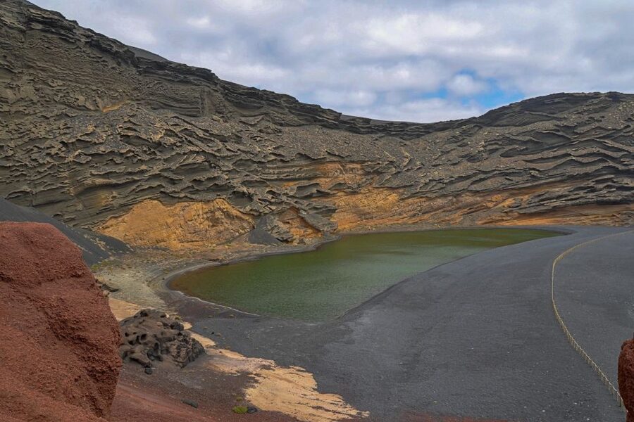 Lanzarote: Volcanos of Timanfaya and Caves Tour with Lunch - Jameos del Agua: a strong finish underground