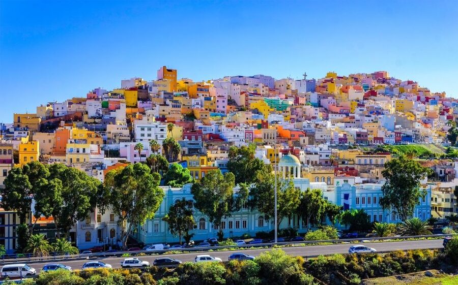 Las Palmas, Botanical Gardens and Bandama Volcano Tour - Las Canteras and the Alfredo Kraus area