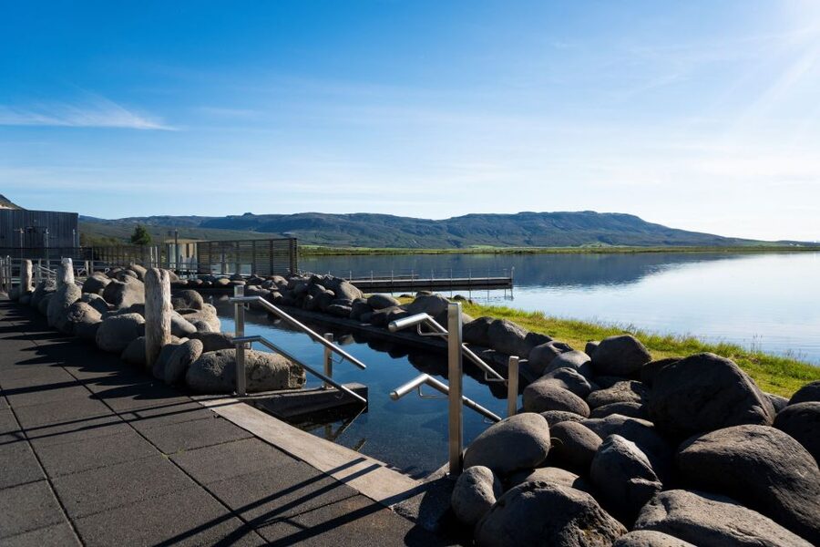 Laugarvatn: Laugarvatn Fontana Geothermal Baths Entry Ticket - Clean facilities and useful extras