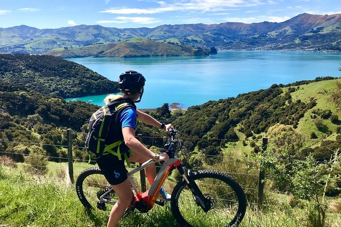 Lava Loop- Guided electric mountain bike tour in Akaroa - What the three-hour timing means