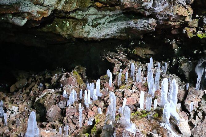 Lava Tunnel & Caving Adventure - What to bring for this eight-hour day