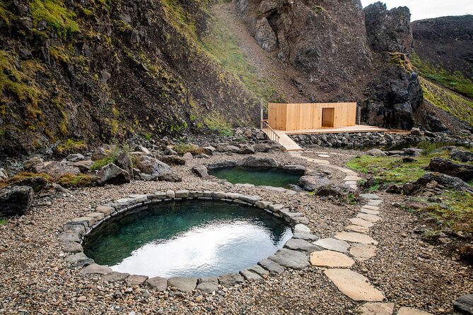 Lava Waterfalls, Sagas & Unique Canyon Baths - Small Group Tour - Deildartunguhver: hot water with a practical purpose