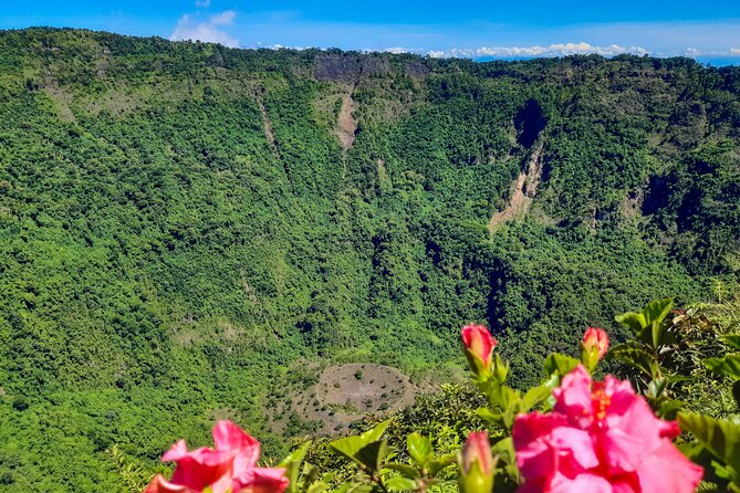 Layover tour San Salvador city and Volcano tour El Boqueron National Park - The first San Salvador views from the volcano