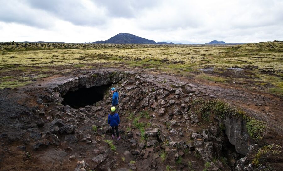 Leidarendi Cave: Lava Tunnel Caving from Reykjavik - What Leidarendi Cave actually feels like