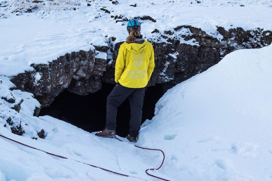 Leidarendi Cave: Lava Tunnel Caving from Reykjavik - Why the small group matters in a tight cave