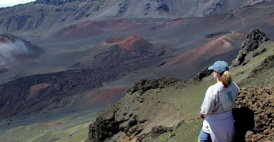 Maui: Guided Hike of Haleakala Crater with Lunch - Why Haleakala feels unlike the rest of Maui