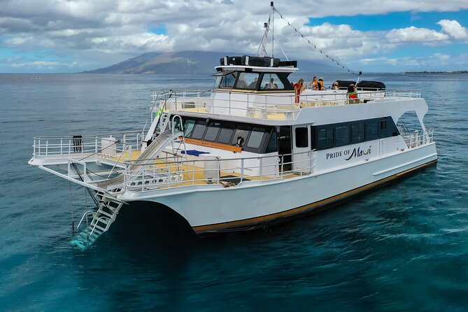 Maui: Molokini and Turtle Town Snorkeling aboard Pride of Maui - A boat designed for comfort, not intimacy