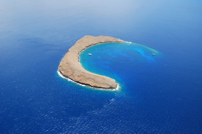 Maui: Molokini & Turtle Town Snorkel & Waterslide Adventure - Why Molokini and Turtle Town Make a Good Pair