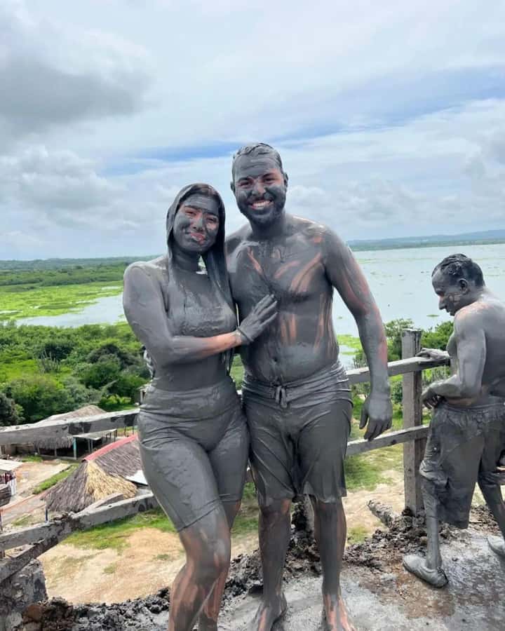 Medical mud volcano with lunch in Cartagena - Why the Totumo mud volcano is the main event