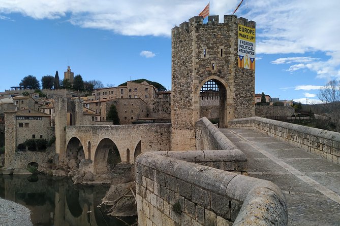 Medieval Villages & La Garrotxa Volcanic Zone Hiking. Small Group Tour - Sant Joan les Fonts and the volcanic setting