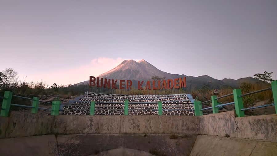 Merapi Volcano 4WD Jeep Tour and Kedung Kayang Waterfall - The Merapi Jeep ride and the story of 2010