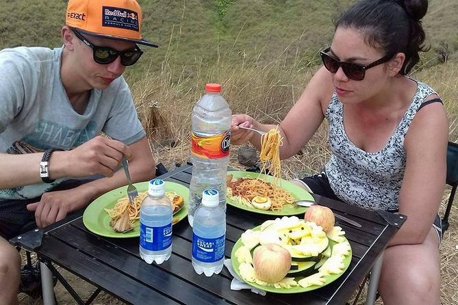 MODERATE HIKING: 2D/1N Crater Rim Senaru | Rinjani Samalas Tour - Meeting point and timing