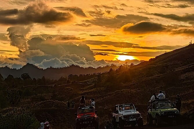 Mount Batur Jeep Sunrise and Black Lava Tour - The pre-dawn start and meeting point