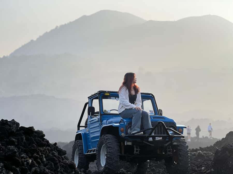 Mount batur: sunrise tour by 4wd & black lava - What the private format really adds