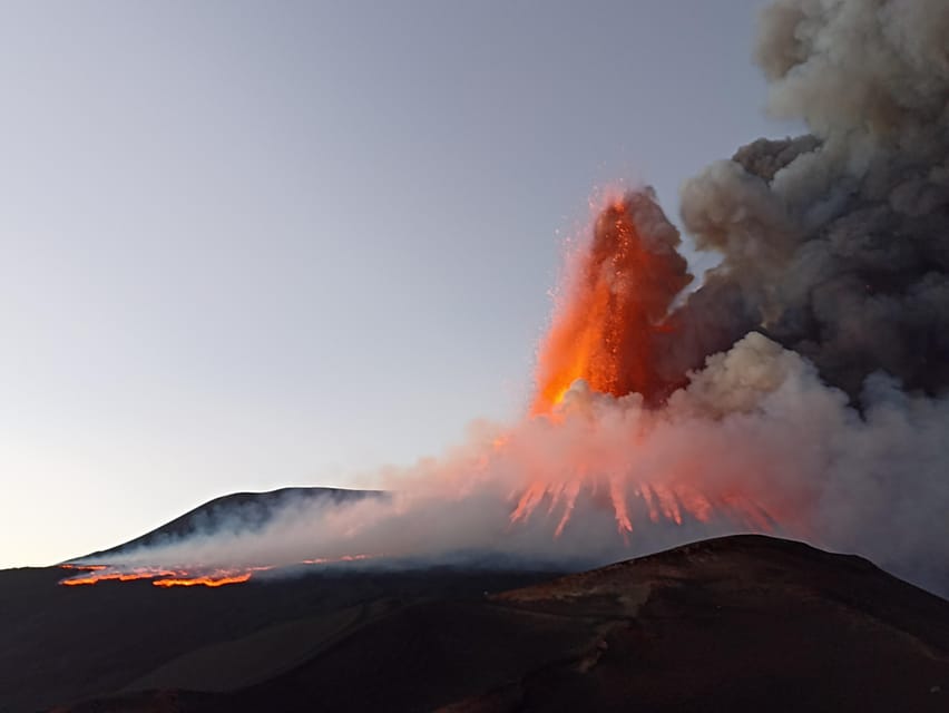 Mount Etna: Central Crater (3,340 meters) with Jeep and Trek - Panoramas from Sicily to the Aeolian Islands