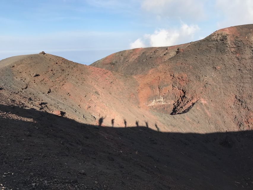 Mount Etna: Craters of the 2002 Eruption Trekking Experience - Cerniera di fuoco 2002: the main event