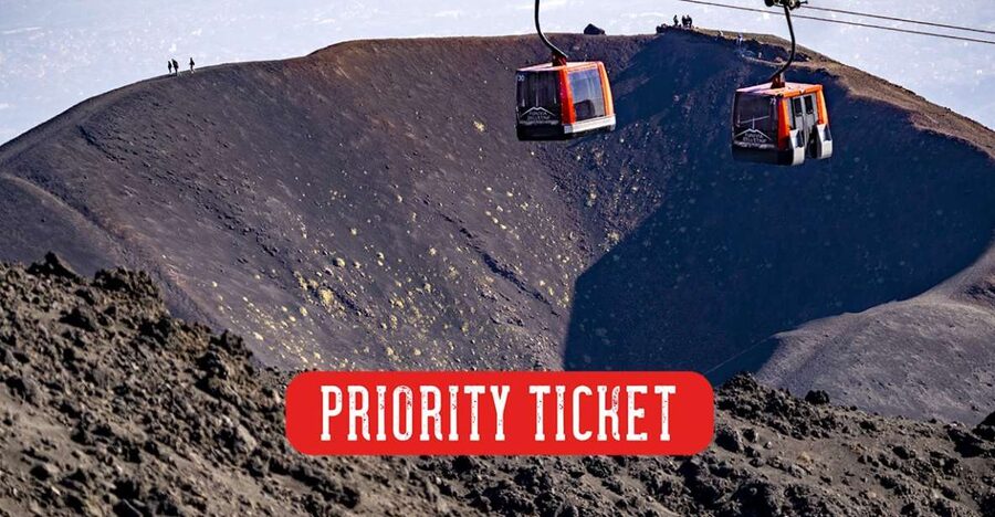 Mount Etna: Return Funivia dell'Etna Cable Car Ticket - Riding up to 2,500 meters