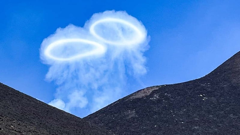 Mount Etna: Trek to 3000m with cable car and 4x4 - Why this Etna trek is worth your time