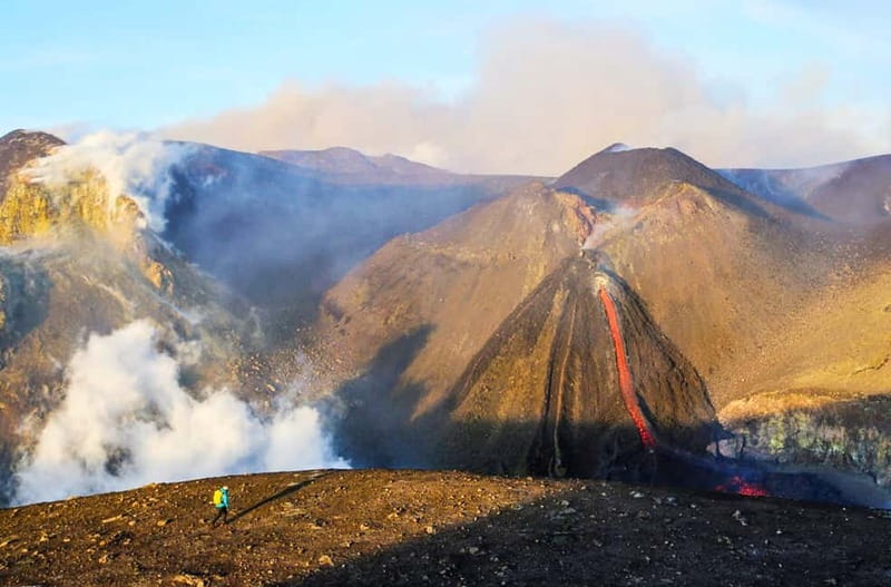 Mount Etna: Trek to 3000m with cable car and 4x4 - Bove Valley and the big payoff