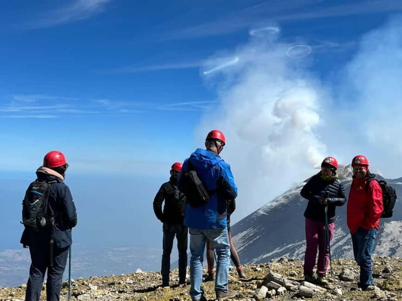 Mount Etna with pick-up and drop-off from Catania: 3000 meters with cable car and jeep - Getting from Catania to 1,900 meters