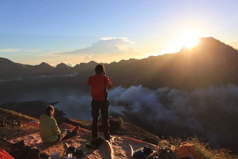 Mount Rinjani 2D/1N Trekking To the Summit or Crater Rim - What the $135 price includes