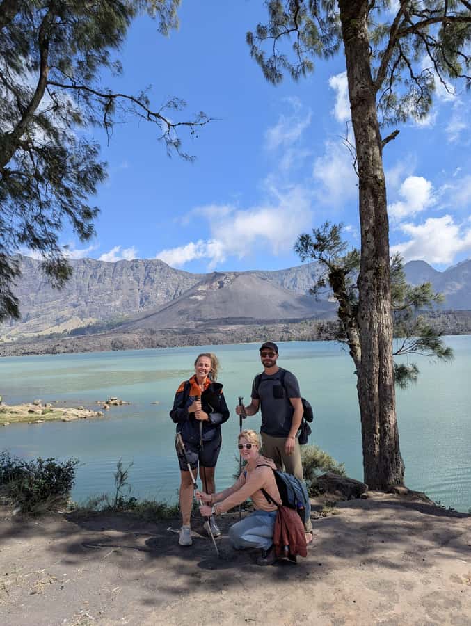 mount rinjani 3D/2N summit,lake.hot spring and crater rim - What the three-day route really involves