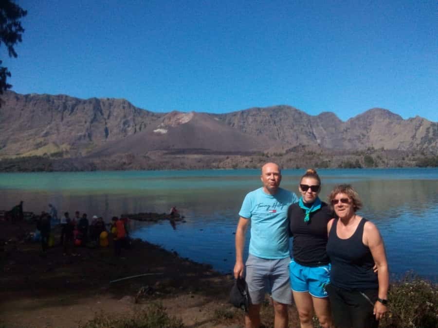 mount rinjani 3D/2N summit,lake.hot spring and crater rim - Day three: four to five hours down through forest
