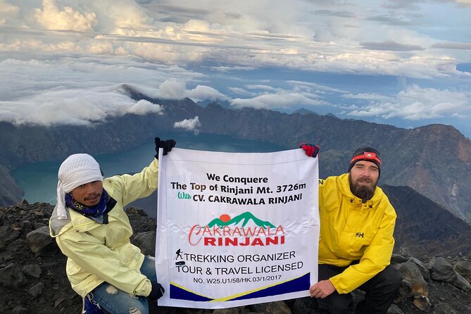 MOUNT RINJANI CLIMB 2DAYS to Crater rim - Day two: returning to Senaru