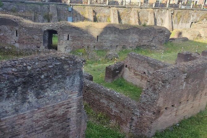 Mount Vesuvius and Pompeii private tour - Herculaneum offers a different ancient-city visit